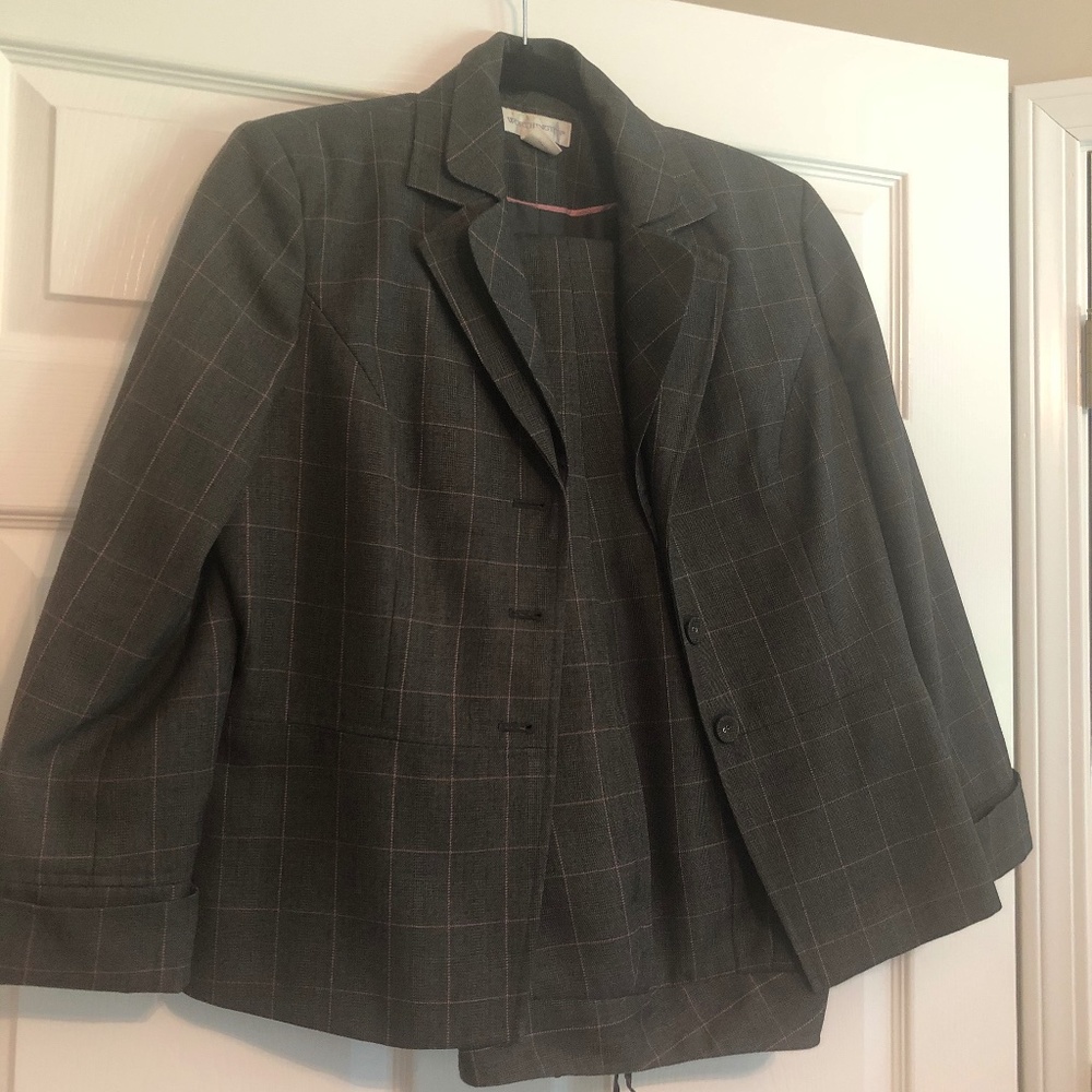 Worthington Grey Pantsuit